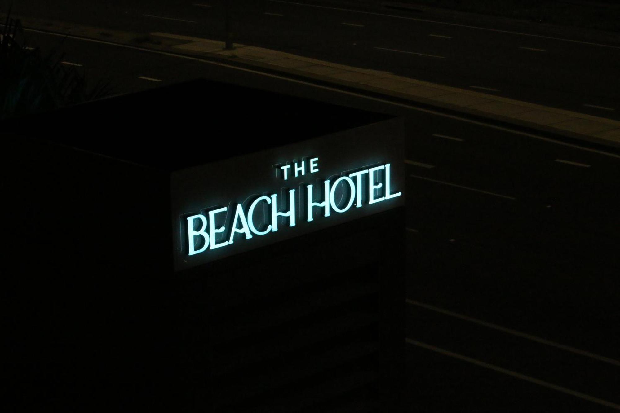 Broadbeach Stunner Modern And Central Гоулд Коуст Екстериор снимка